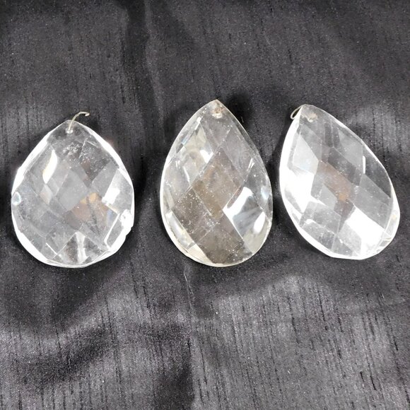 Lot of Five Large Crystal Drops/Prisms/Lamp Parts # 25518 - Picture 1 of 2